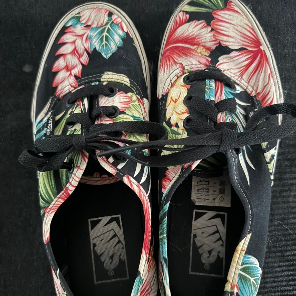 Vans Hawaiian floral size 7